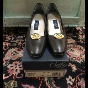 Beautiful comfortable heels by Selly size 91/2